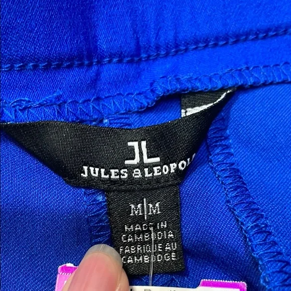 Jules & Leopold Blue Capris - Picture 2 of 8